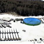 Thermal insulation floating frac pond cover on a open top frac pond
