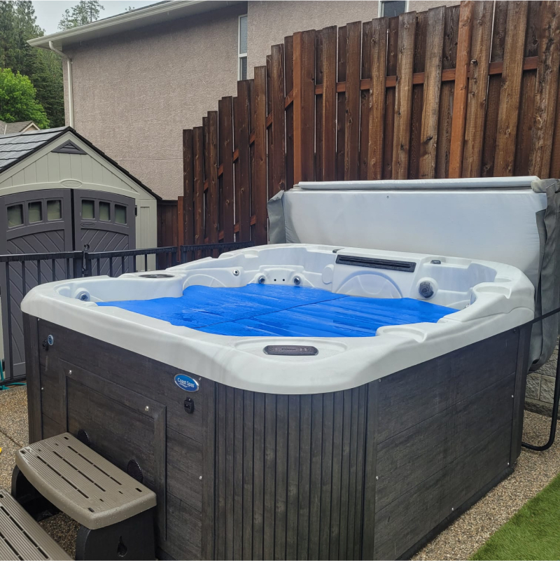 Thermaltech ULTRA floating swimspa cover